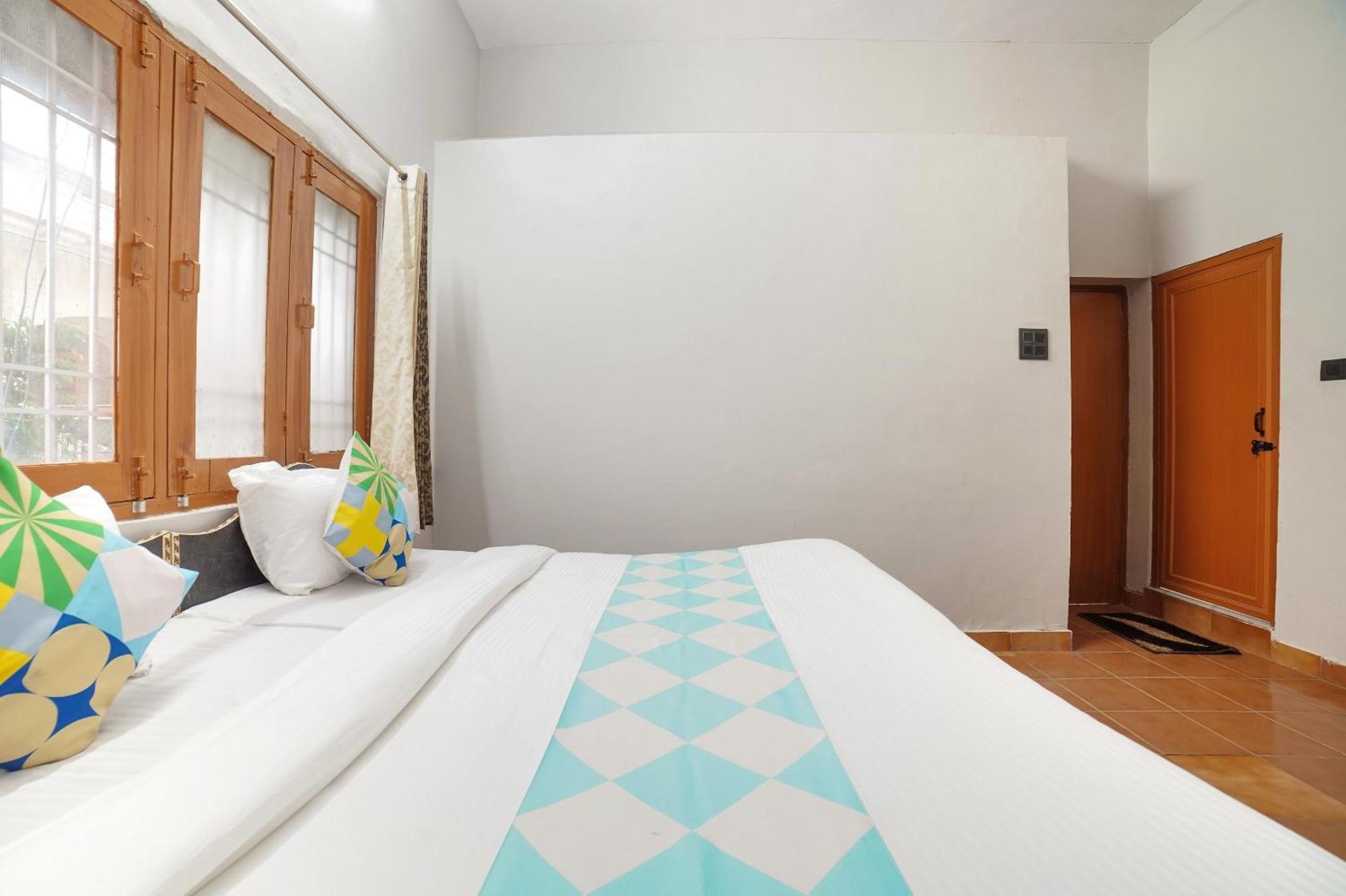 Hotel O Home Gautam Homestay Дехрадун Экстерьер фото
